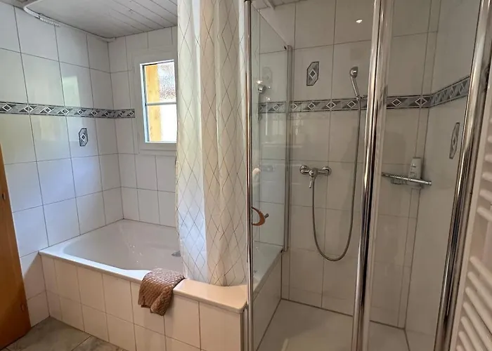 Eiger Close To Grindelwald *